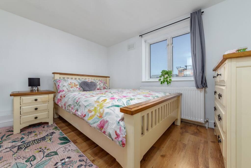 Lovely One Bedroom Flat On Edgware Road #03 Londra Esterno foto